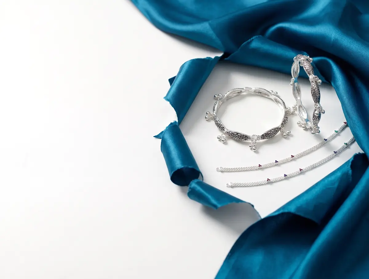 Hemu Silver jewellery detail